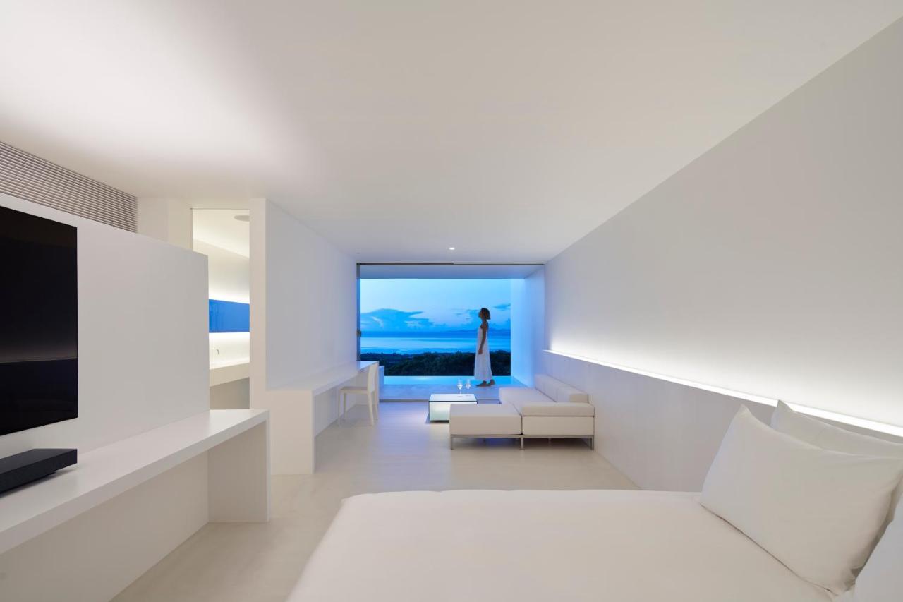 Emil Nakijin Hotel Shoshi Bagian luar foto